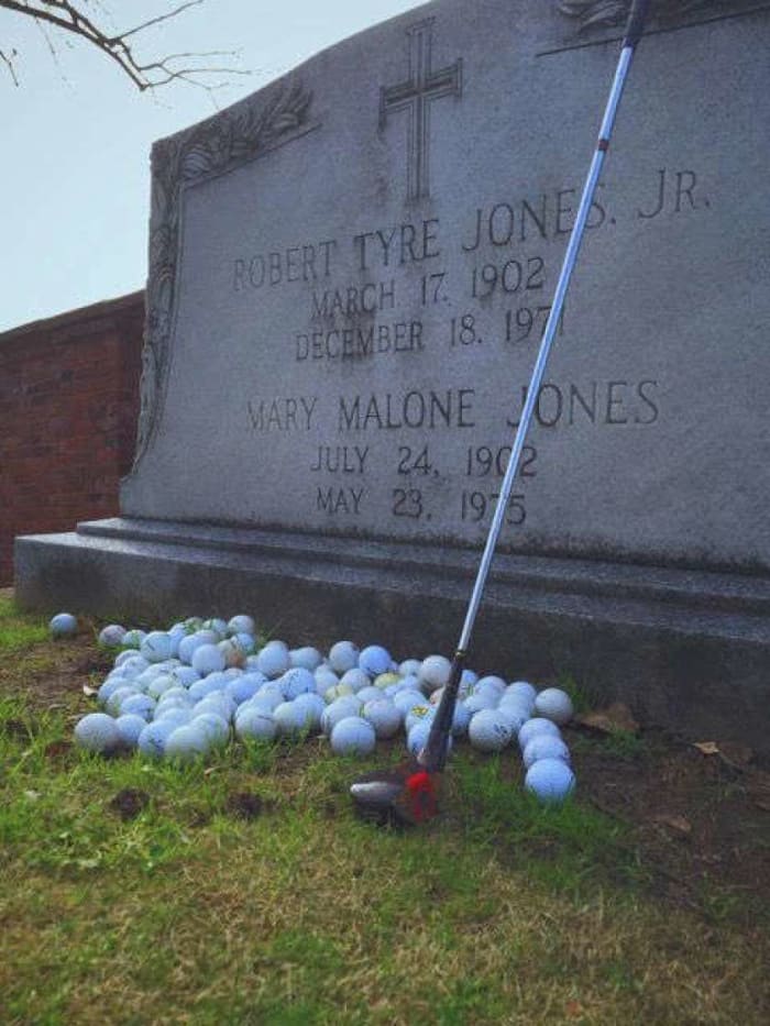 COURTESY OF HISTORIC OAKLAND CEMETERY The Atlanta gravesite of golfer Bobby Jones and his wife attracts thousands of visitors and their token offerings annually.